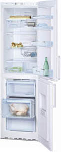 Bosch KGH39X03GB Freestanding White frost free fridge freezer